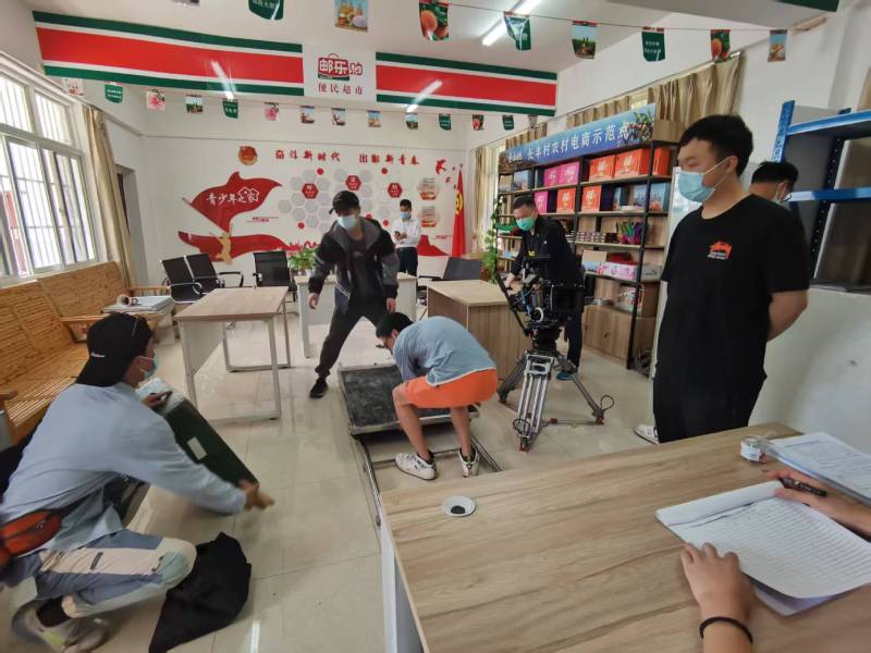 追星女孩心理学分析报告：郴州广告片拍摄公司揭秘饭圈应援式传播逻辑